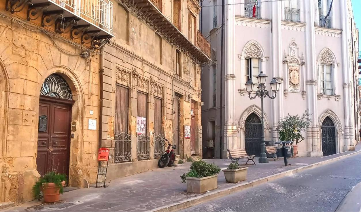 Kalgheros Luxury Rooms Agrigento Exterior foto